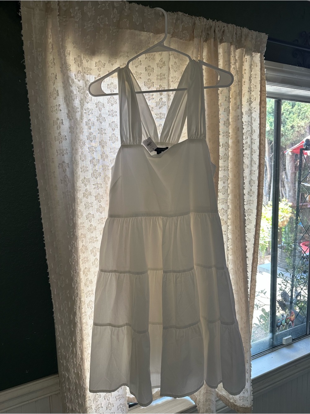 Women’s White Tiered Sundress with V-Neck BANANA REPUBLIC SZSMALL RETAL 129.00